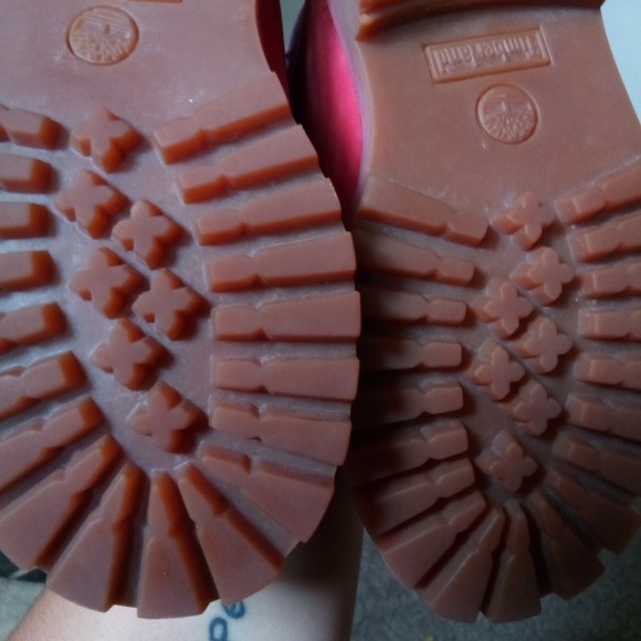 Red timberlands - Picture 2 of 4